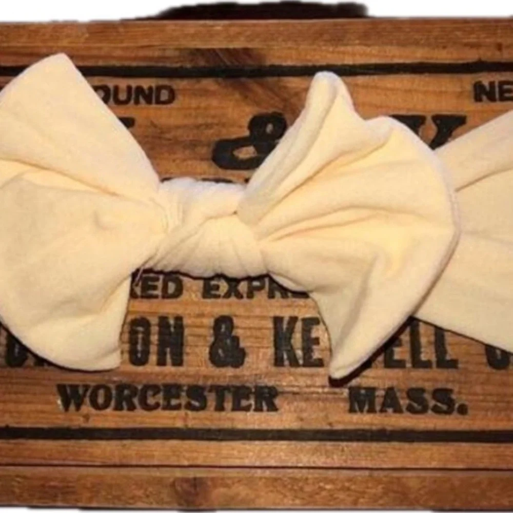 New Cream colored bow headband baby toddler girl 0-4